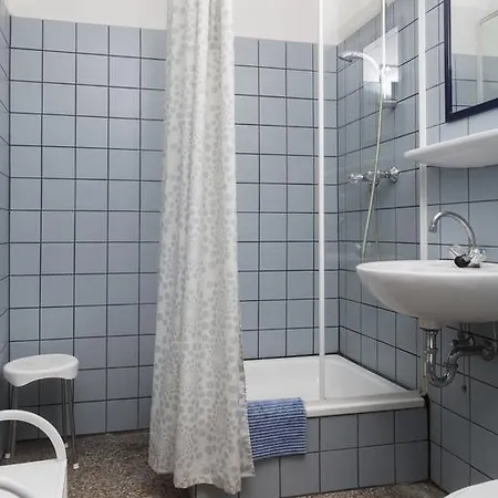 Hostel Pro-social